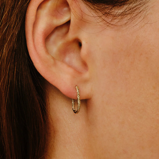 Textured Oval Clicker Hoop