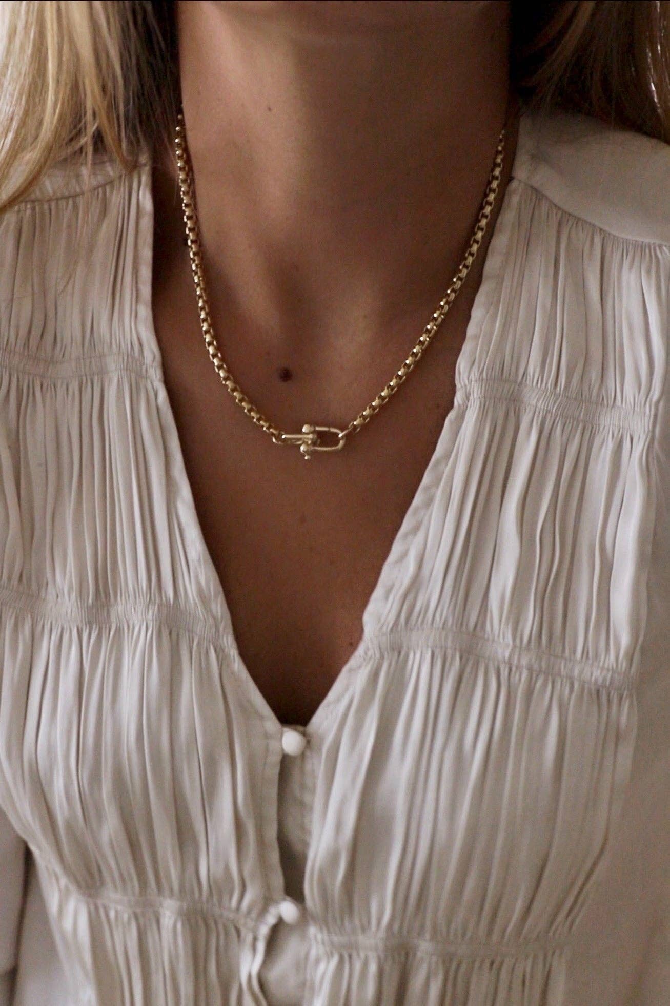 Nova Round Box Chain Necklace-Gold