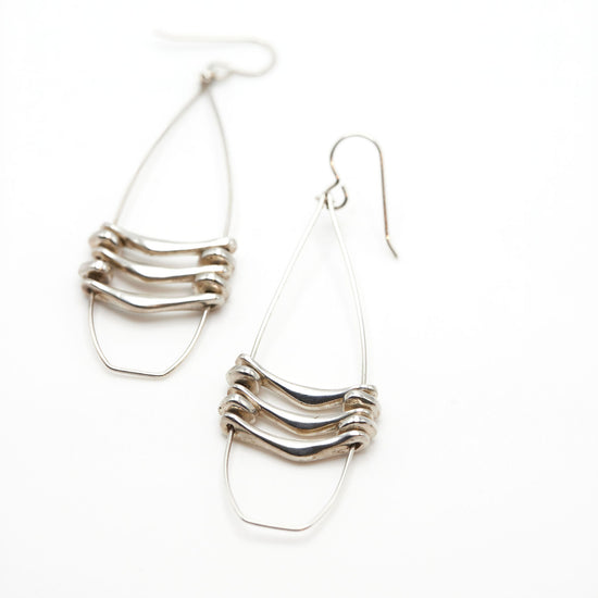Load image into Gallery viewer, Sterling silver dangle earrings
