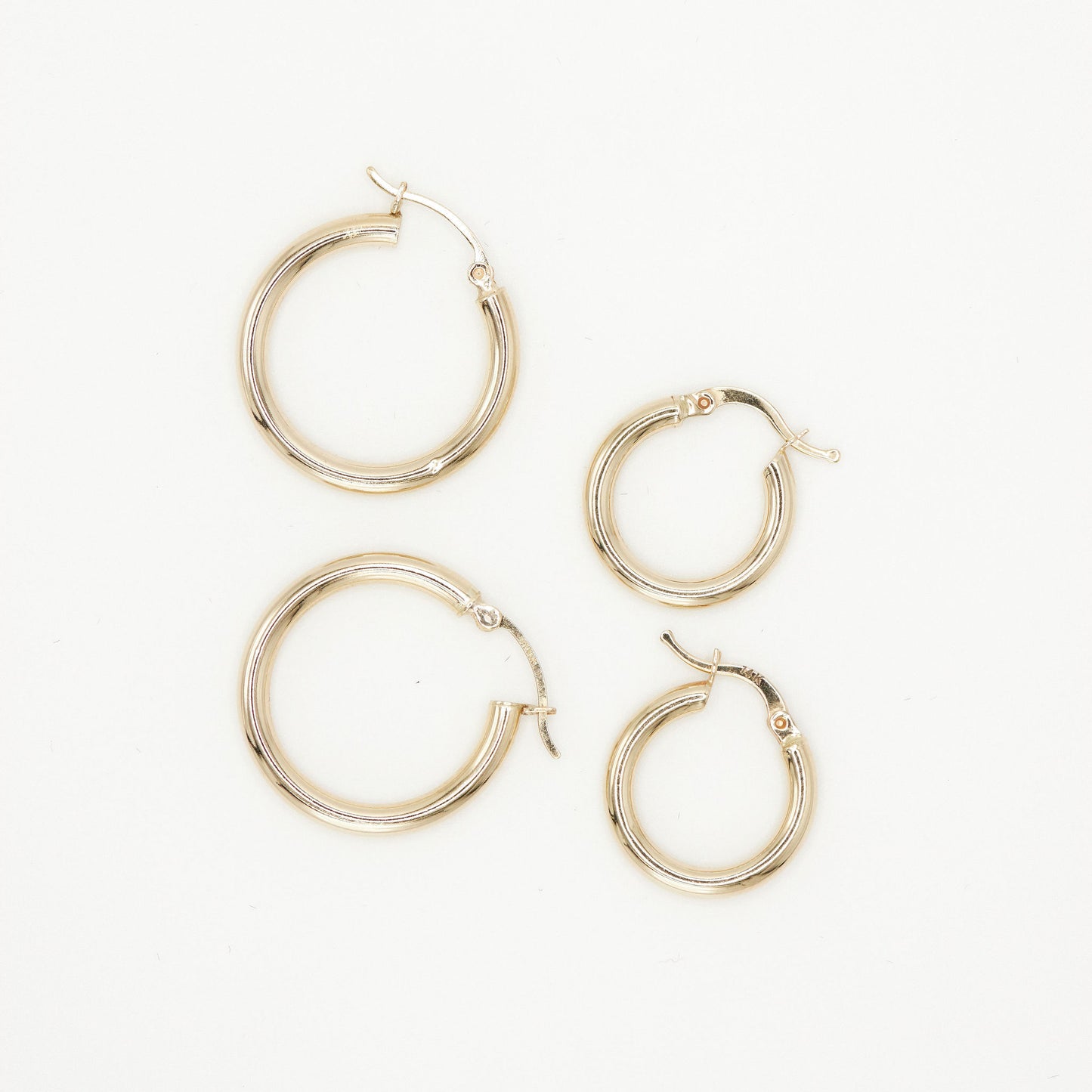 Load image into Gallery viewer, 14K Gold Tube Hoops
