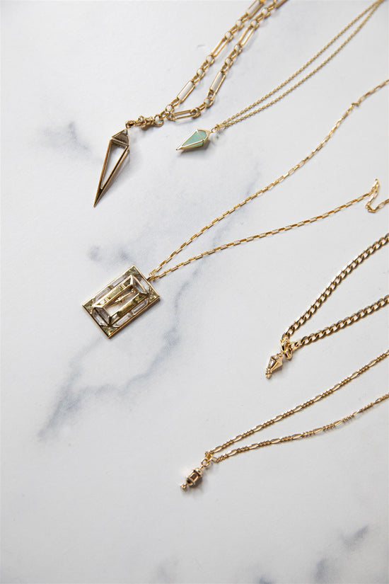 group photo of fenetre pendant 