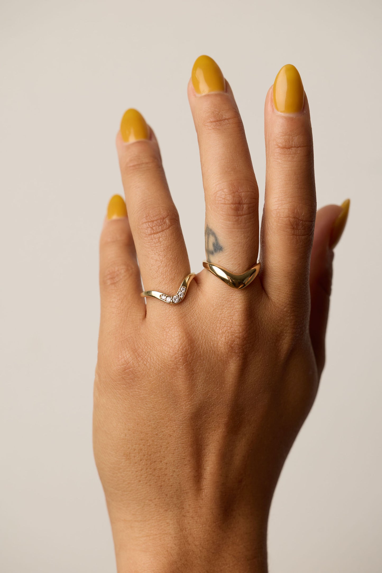 Diamond Wide Contour Band