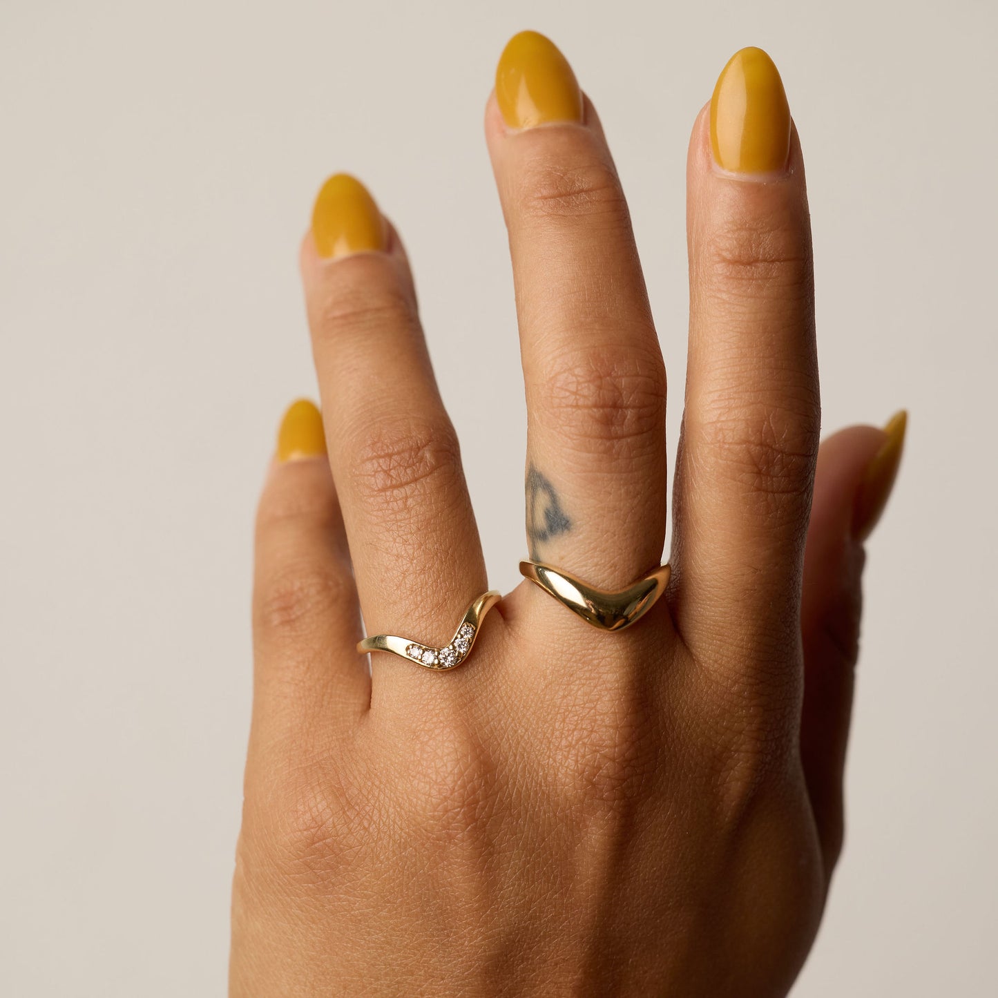 Diamond Wide Contour Band