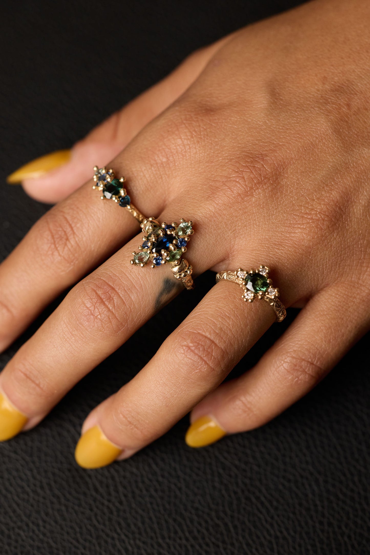 Green Sapphire Croix Ring