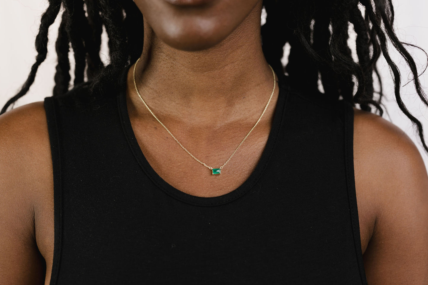 Load image into Gallery viewer, Nessa necklace on a model

