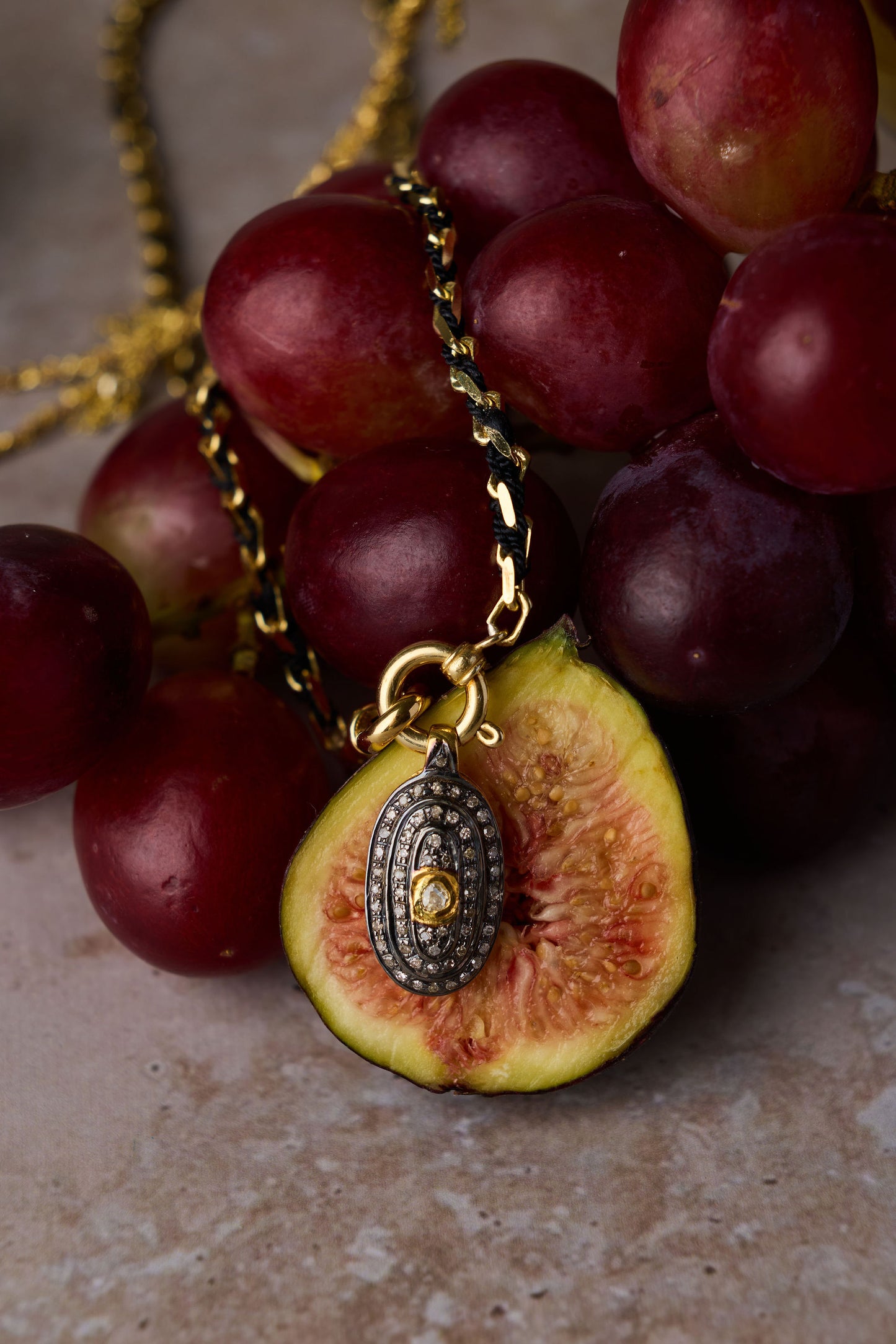 N°951 Diamond Medallion Necklace