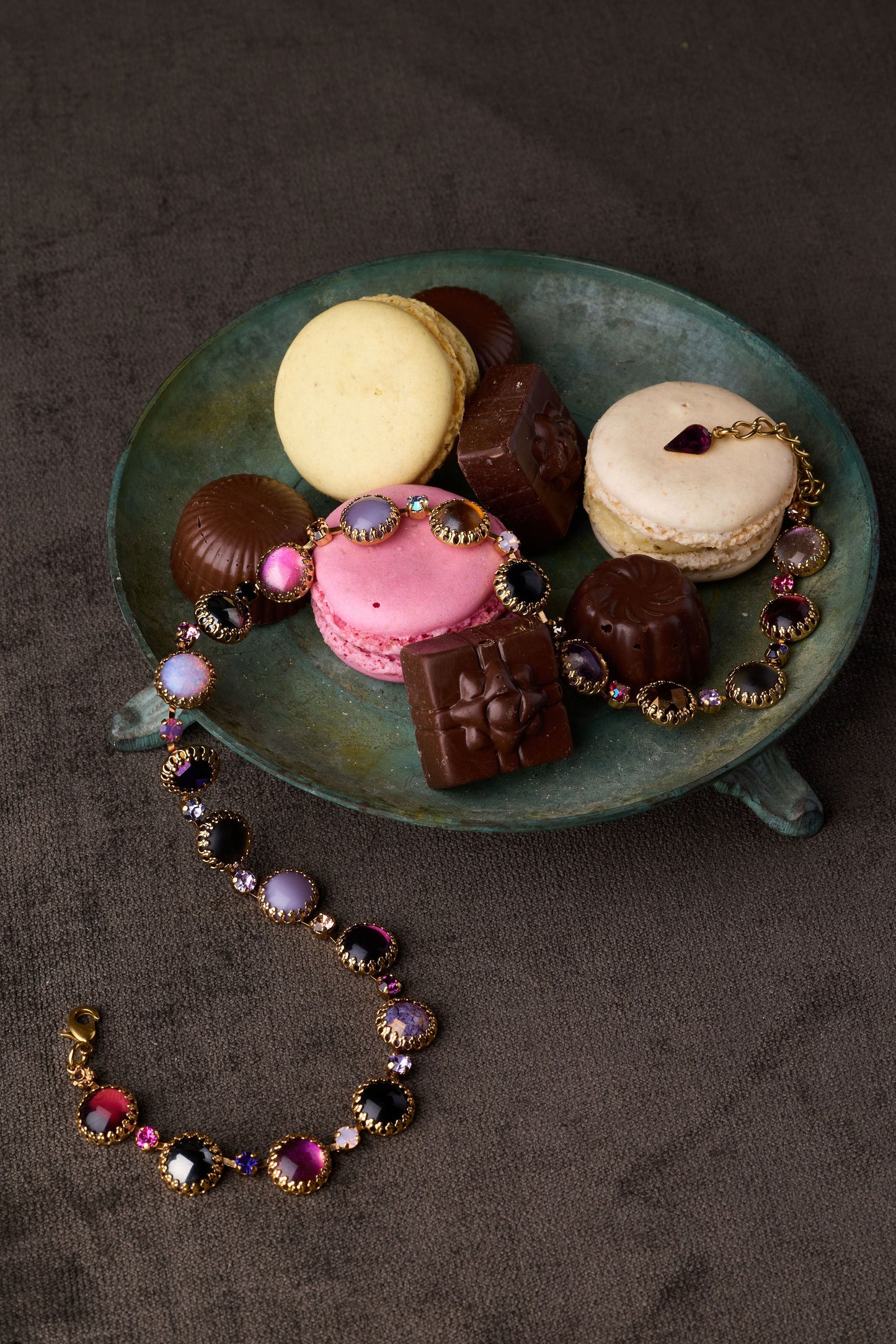 Paint Pot Layering Choker in Punk Rocks