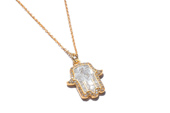 Load image into Gallery viewer, Hamsa pendant on white background

