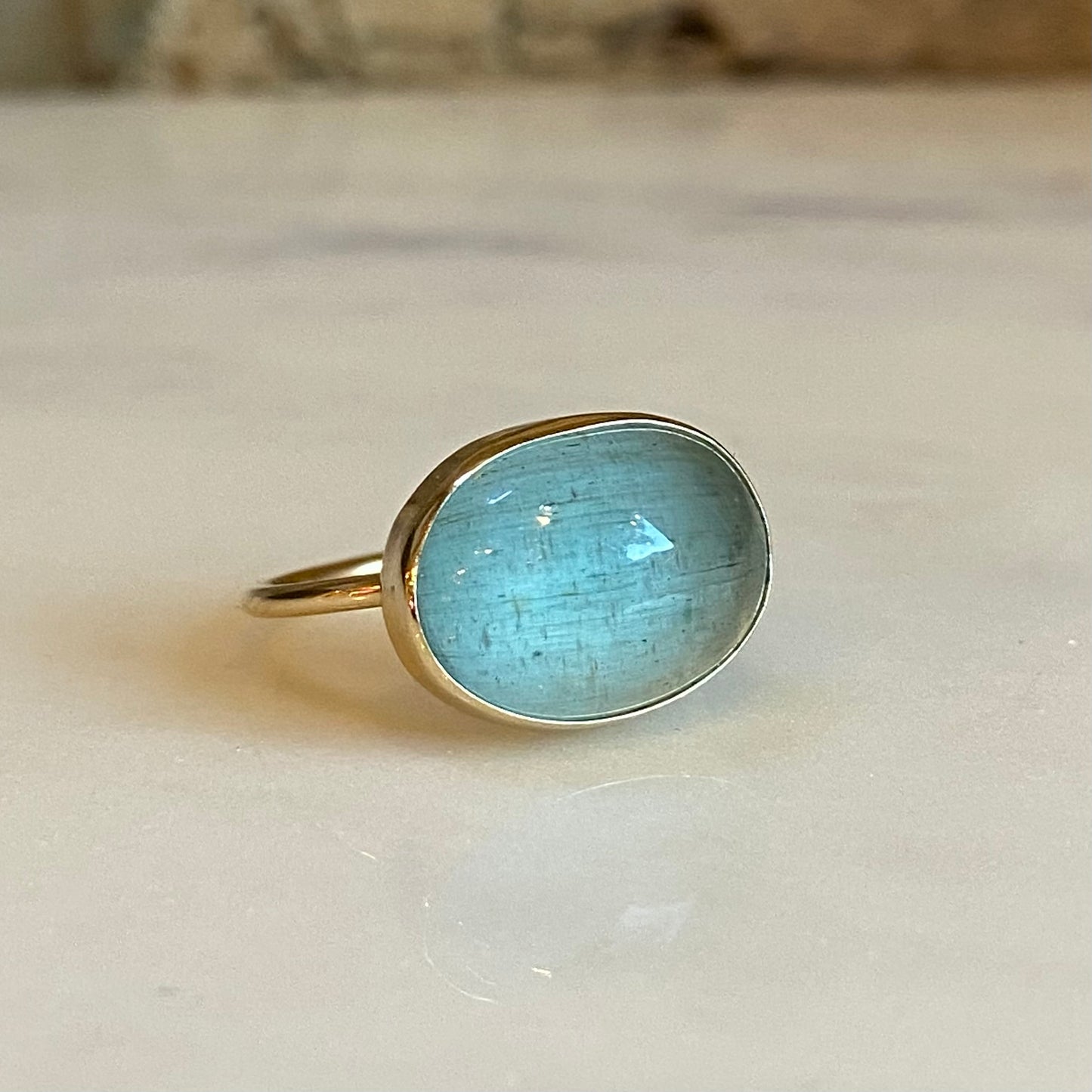 Load image into Gallery viewer, Aquamarine Gold Ring
