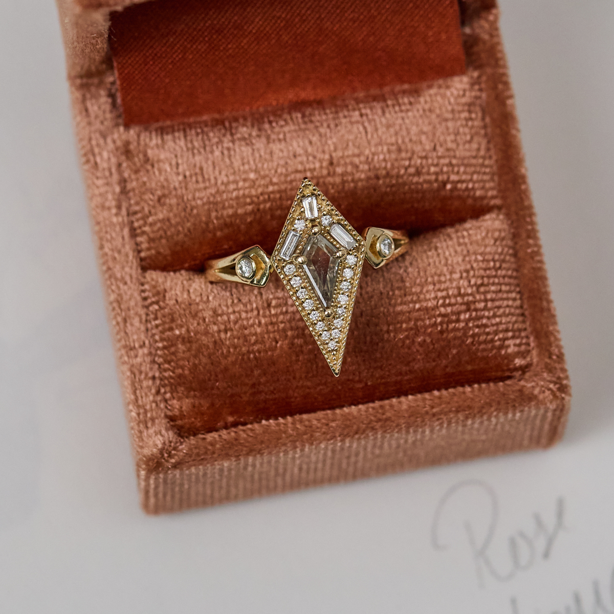Kite Medallion Ring