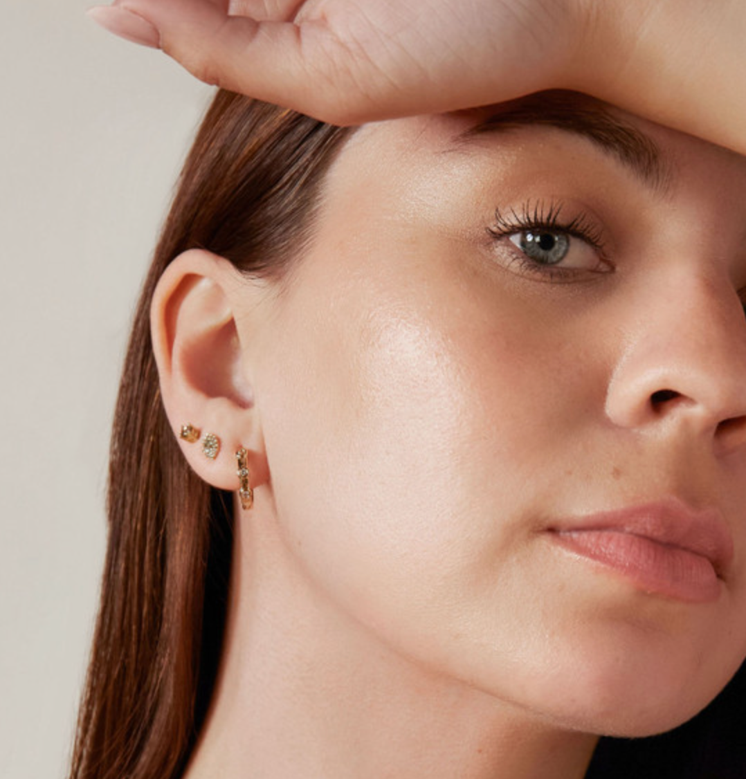 model wearing the juliette earrings in her second piercing 