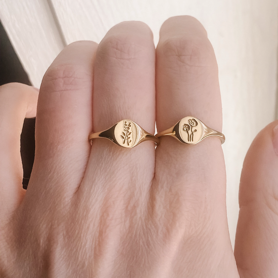 Mini Floral Signet Ring