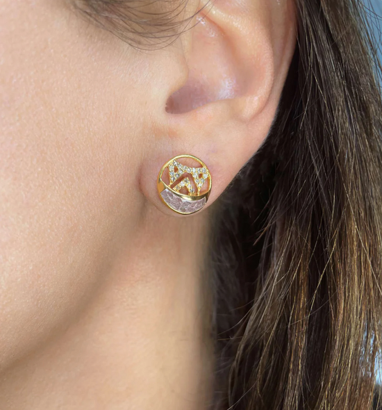 close up of a model wearing the sonas stud