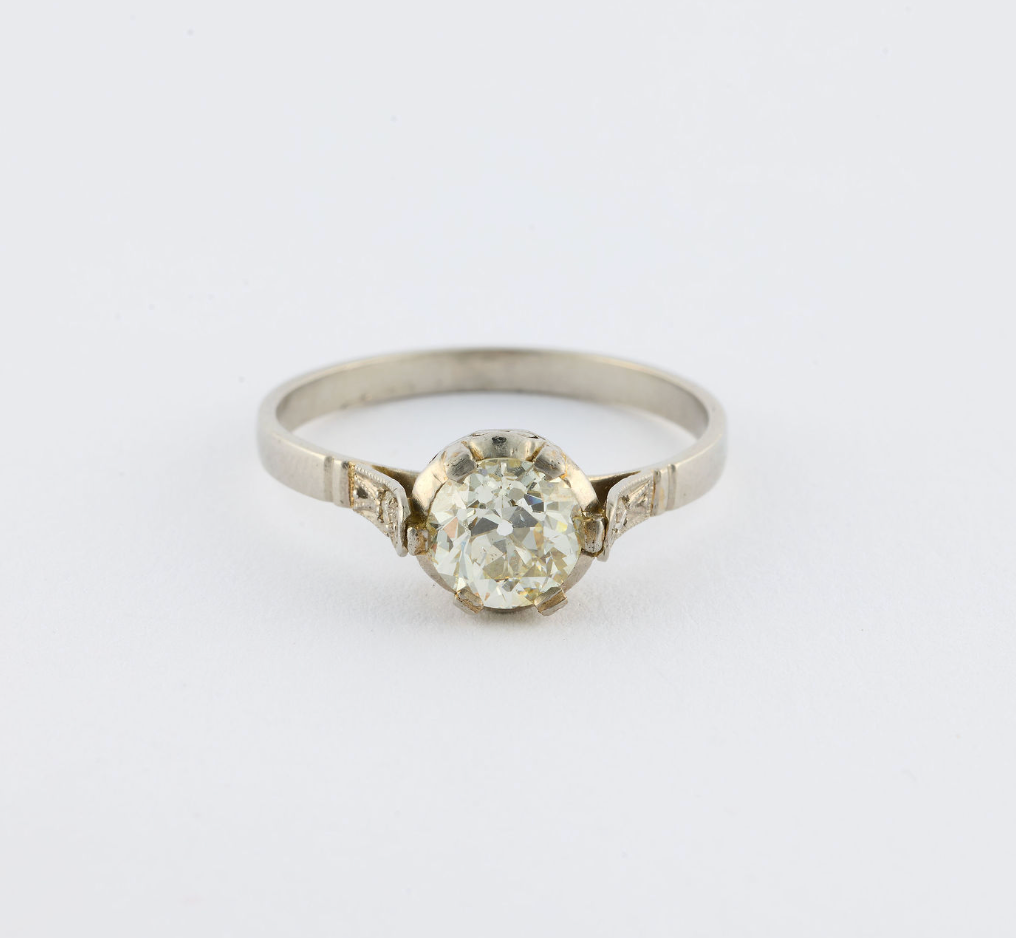 6 Prong Solitaire Antique Ring