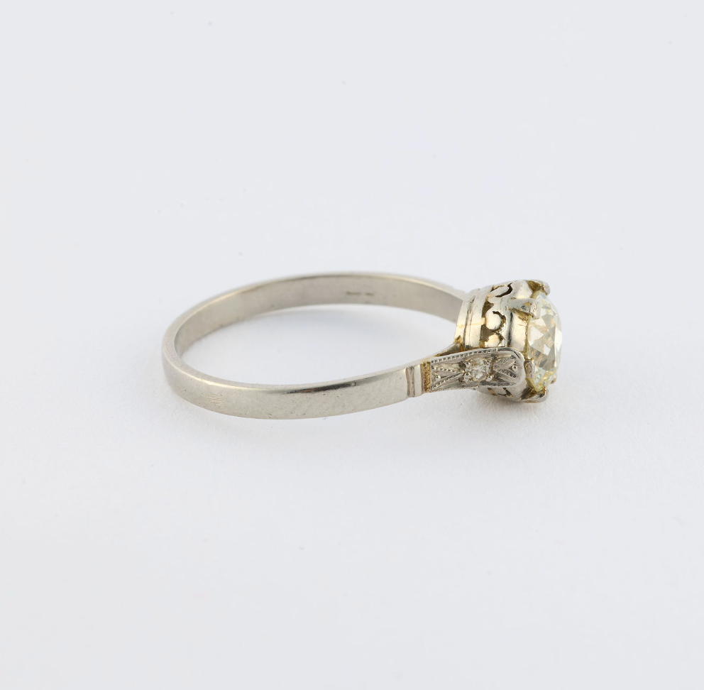 6 Prong Solitaire Antique Ring
