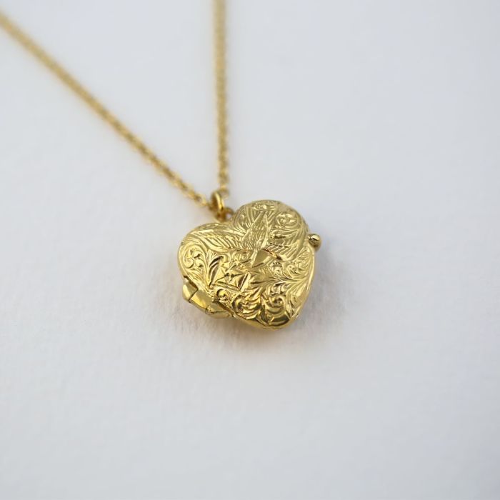 Victorian Keepsake Heart Locket