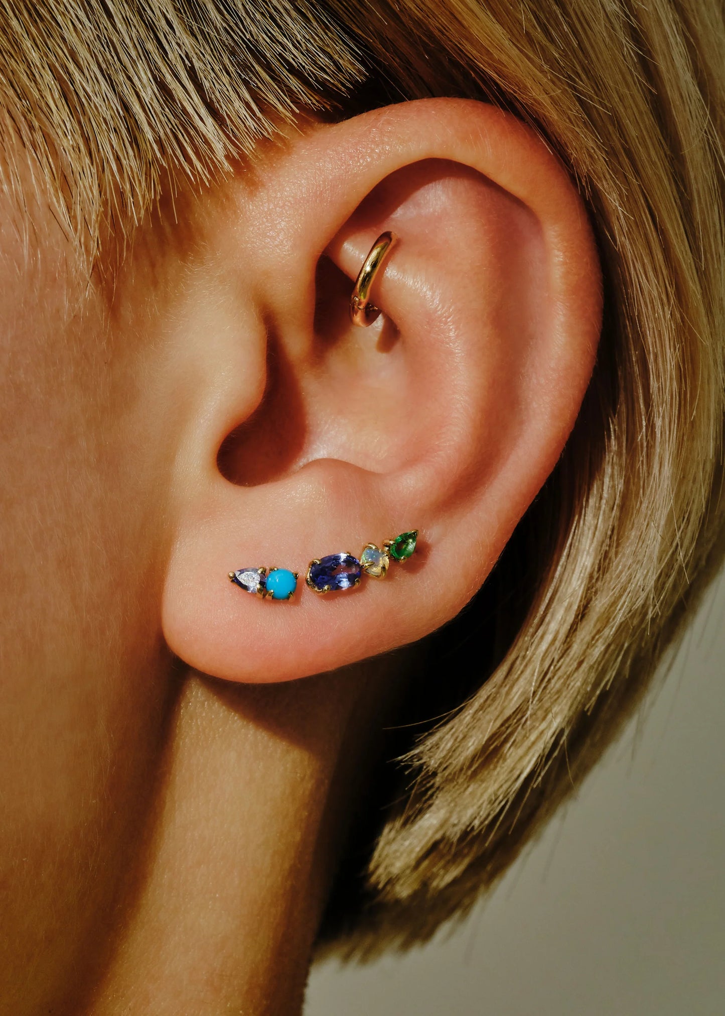 Claw Climber Stud Earring
