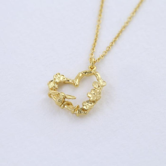 Floral Heart Bee Necklace