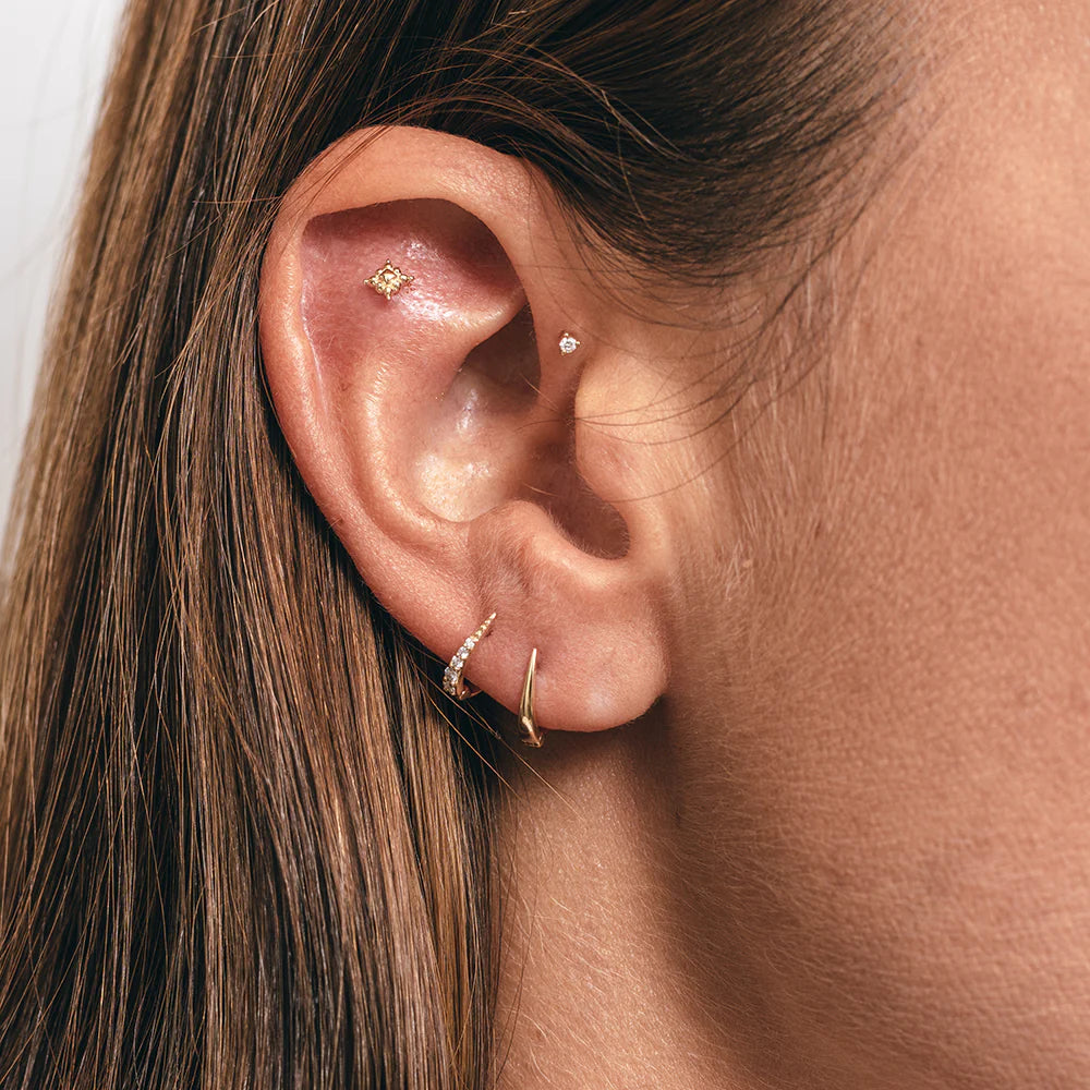 Short Point Pavé Black Diamond Huggie Earring