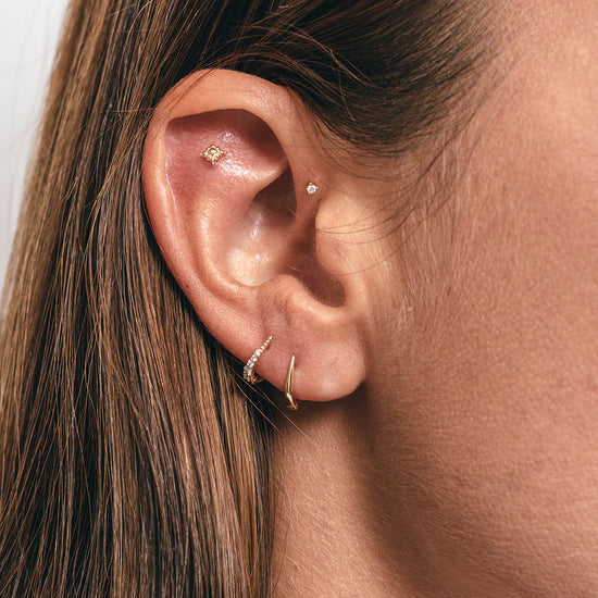 Short Point Pavé Black Diamond Huggie Earring